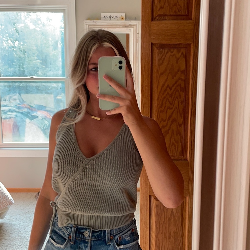 Sweater tank
